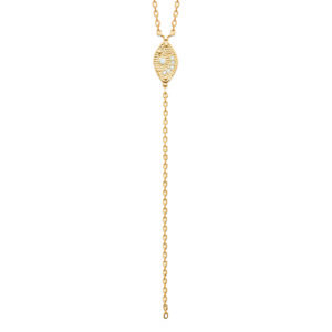 Collier Carmen en laiton doré avec pendentif ovale gravé - Bijou élégant et raffiné de Chloé Rose Genève