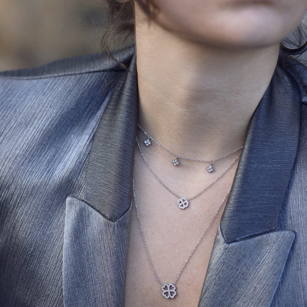 Collier HUGO