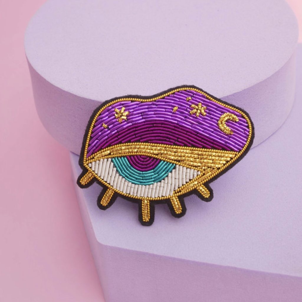 Broche OEIL MAGIC