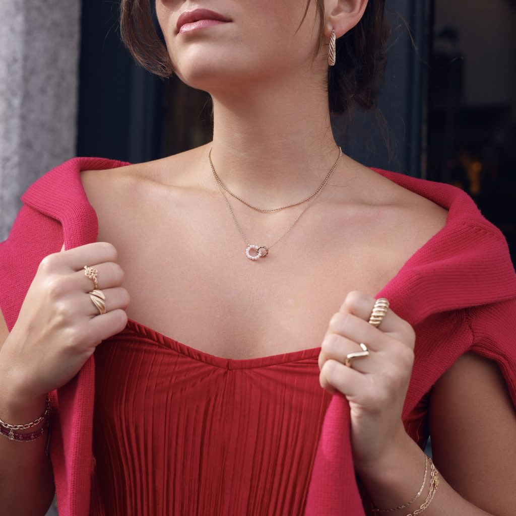 Collier doré ELISA